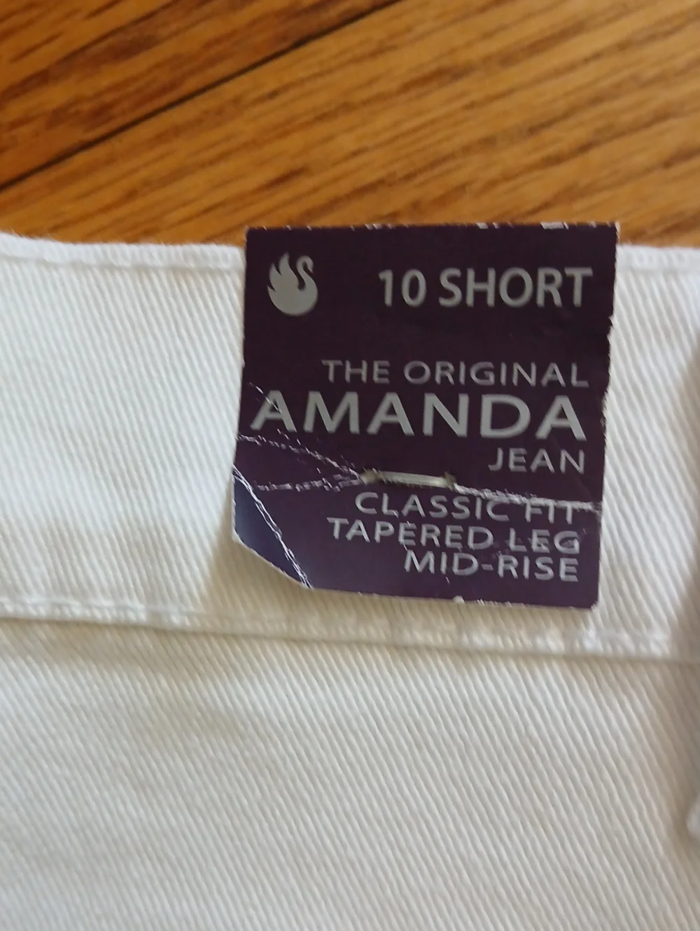 Gloria Vanderbilt new tags